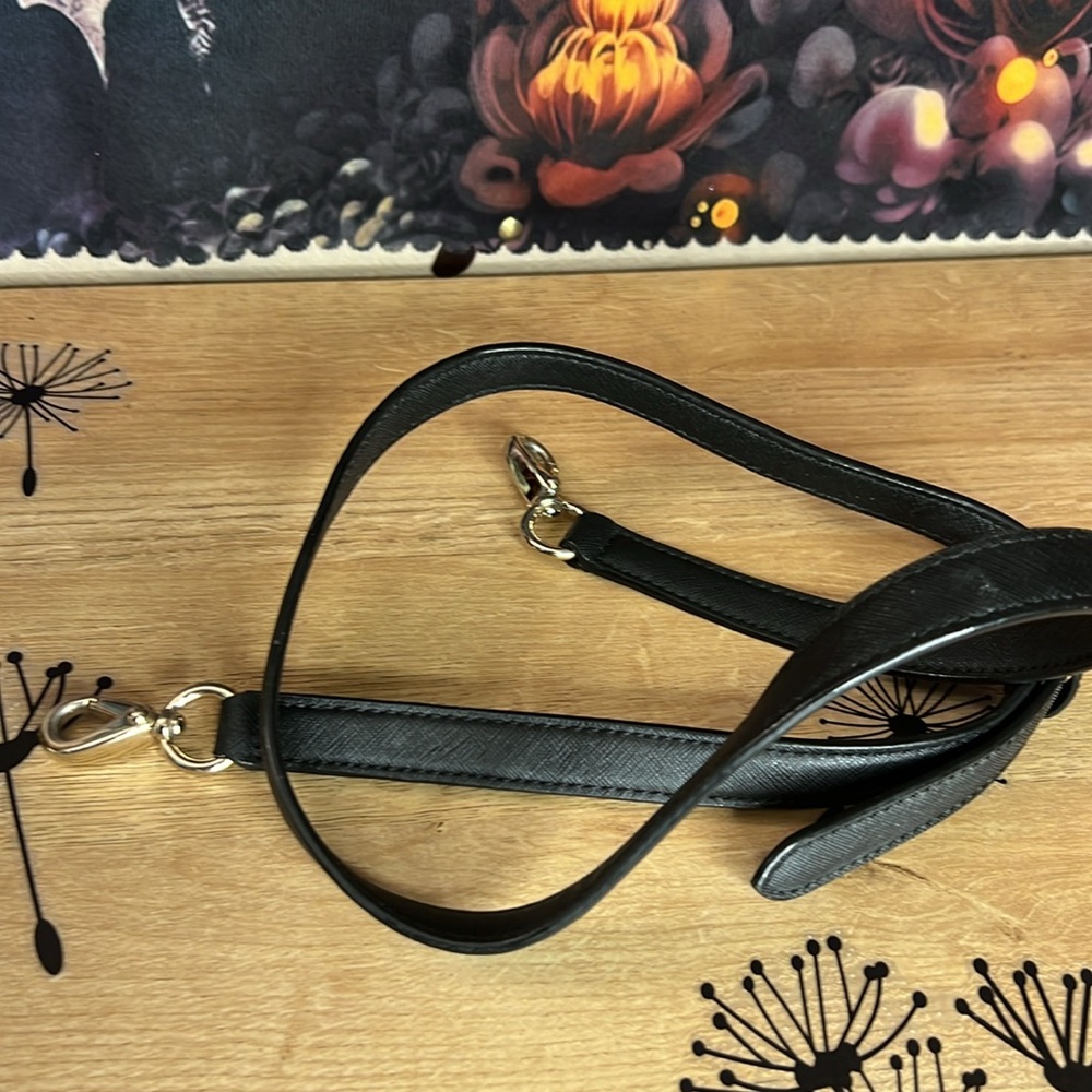Kate Spade Black Shoulder Bag with Structured Design - Picture 13 of 13